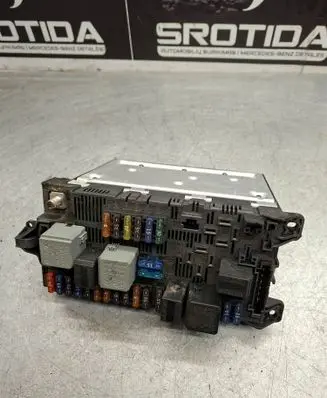 Mercedes-Benz E W211 Fuse module 2115453101