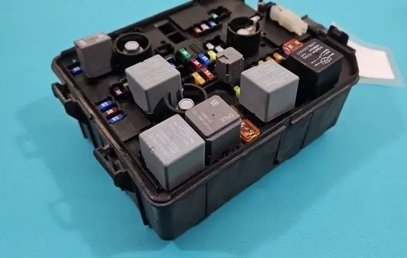 Fuse box set