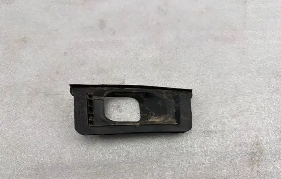 Audi A5 Other engine bay part 8W0819143B 8W0819143