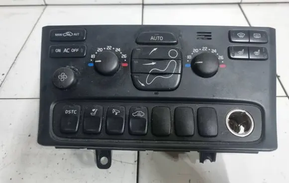Volvo S80 Climate control unit 30746019 SN31453795 05W45E02