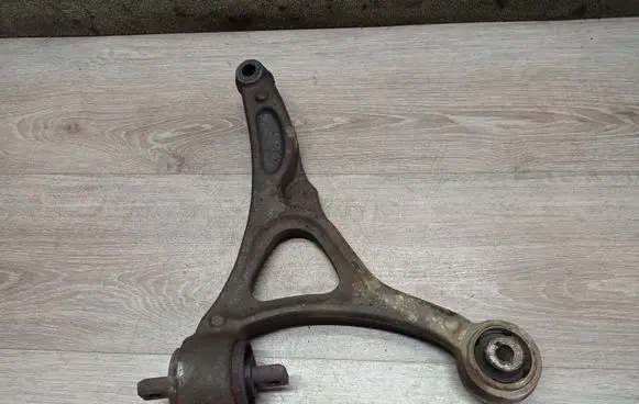 Volvo XC90 Front control arm