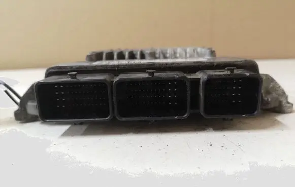 Ford Focus C-MAX Engine control unit/module 5WS40303K 4M5112A650JL J38AC