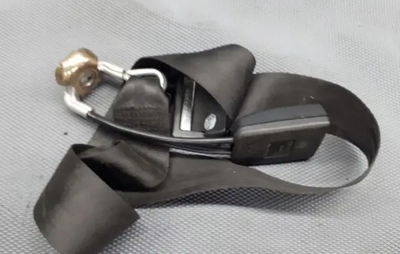 Audi 80 90 B2 Seat belt trim 443857713a
