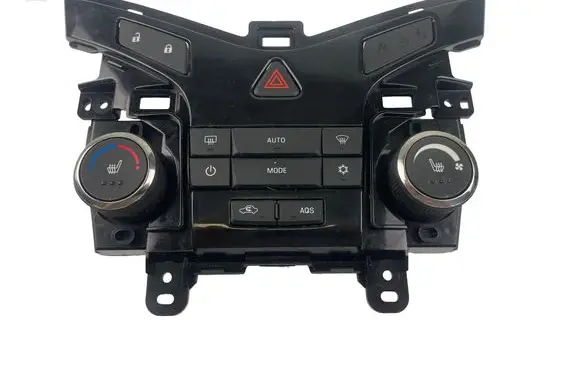 Chevrolet Cruze II Interior fan control switch 3862038
