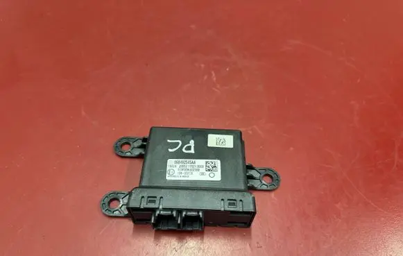 Chrysler Pacifica Gateway control module 068492545AA 68492545AA