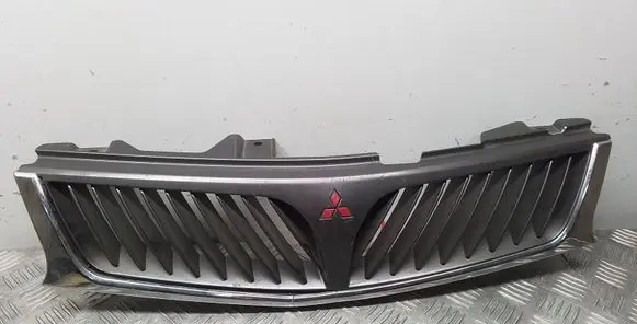 Mitsubishi Carisma Front bumper upper radiator grill XR245616