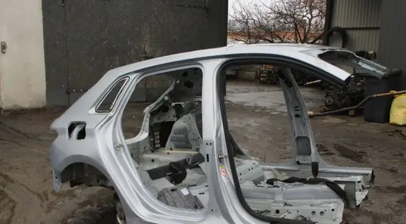Rear quarter panel