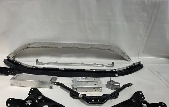 BMW 1 F70 Front bumper cross member 5A64A30 9879155 8737300