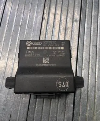Volkswagen PASSAT B6 Gateway control module 3C0907530C 3C0907951A