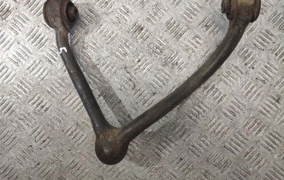 Front lower control arm/wishbone