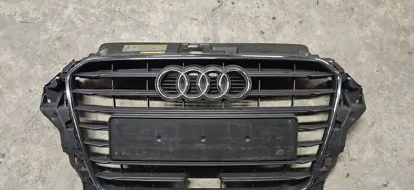 Audi A3 S3 8V Front bumper upper radiator grill 8V5853651A