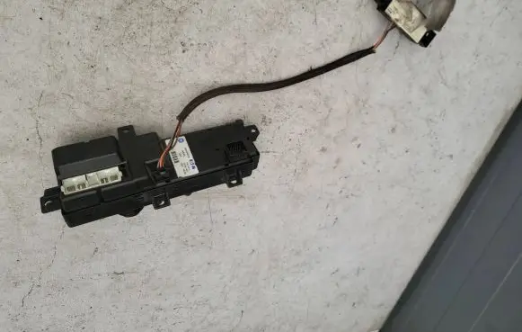 Jeep Grand Cherokee (WJ) Electric window control switch 56042497AC