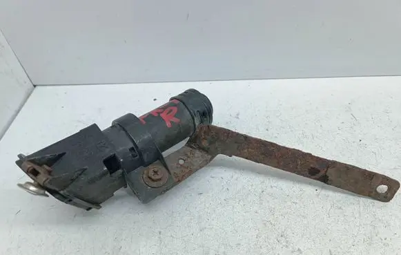 Honda FR-V Headlight washer spray nozzle 22540