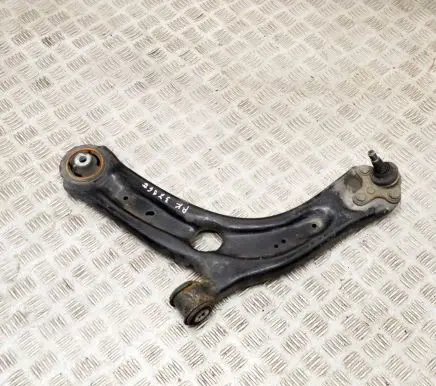 Volkswagen PASSAT B8 Front lower control arm/wishbone