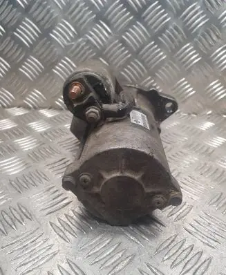 Nissan Almera Tino Starter motor M008T75371 23300WD000