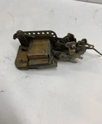 Volkswagen Multivan T4 Front door lock 701837015C