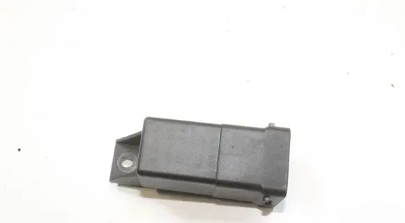 Maserati Ghibli Glow plug pre-heat relay 0281003120