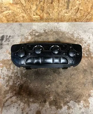 Mercedes-Benz C W203 Climate control unit A2098300085 9140010497