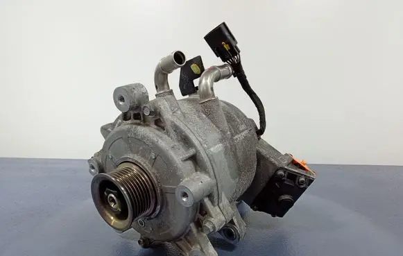 Hyundai Tucson IV NX4 Generator/alternator 37390-2M900