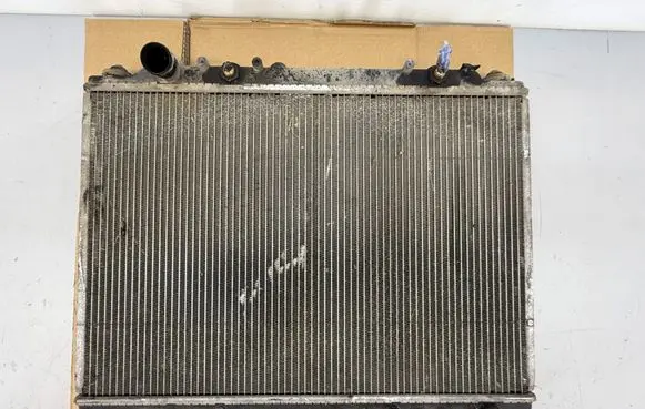 Opel Frontera B Coolant radiator