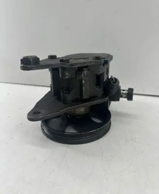 Toyota Avensis T220 Power steering pump 7691974148