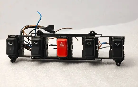 Mercedes-Benz E W124 Other switches/knobs/shifts 1248210071 0135452528