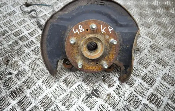 Honda CR-V Front wheel hub