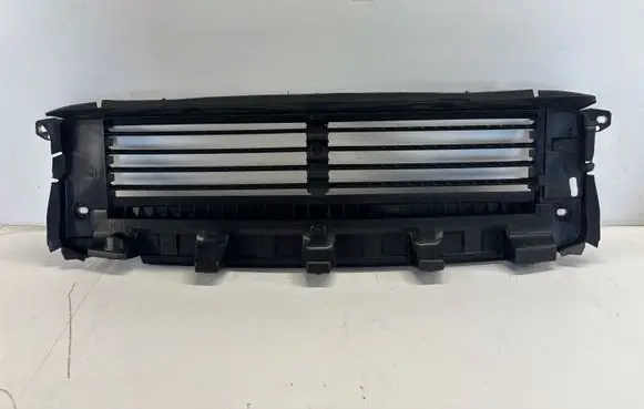 Volvo C40 Intercooler air guide/duct channel 31655241