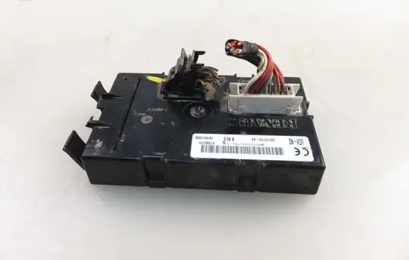 Opel Vivaro Comfort/convenience module P8200461556