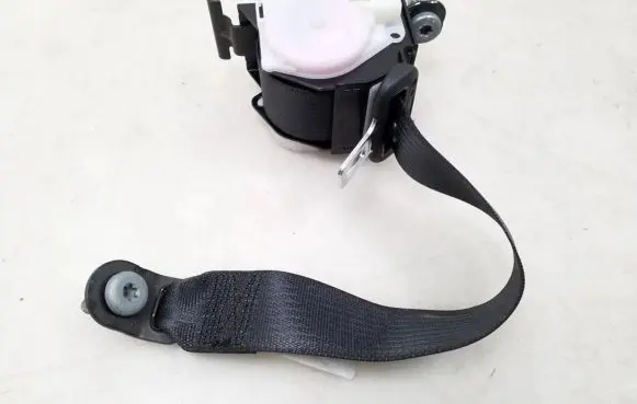 Opel Insignia A Rear seatbelt 13267147