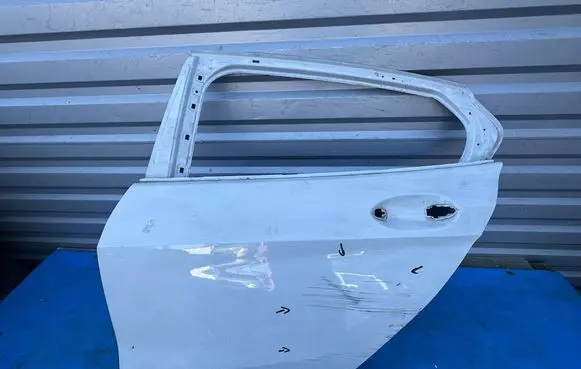 BMW 1 F40 Rear door 