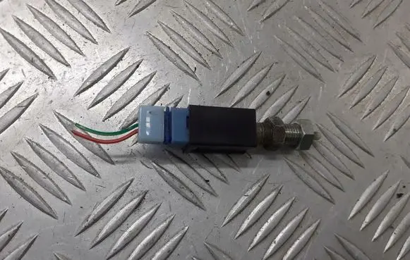 Subaru Forester SH Coolant level sensor 