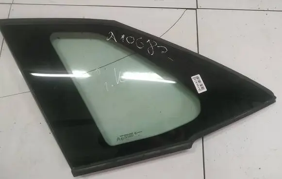 Citroen C4 I Picasso Rear side window AS2
