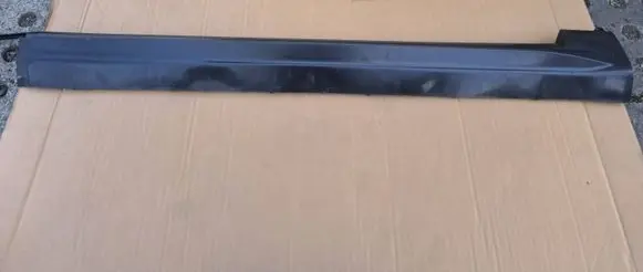 Volvo XC90 Side skirt front trim 31672371