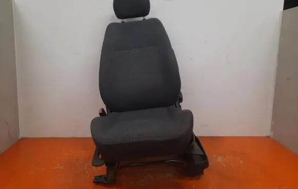 Opel Agila A Front driver seat 