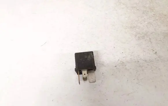 Volkswagen Touareg I Other relay 1k0951253a v23134j52x430