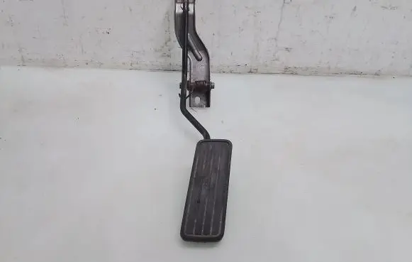 Subaru Forester SG Accelerator throttle pedal