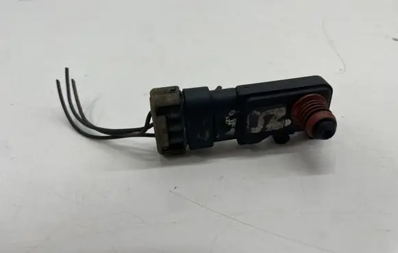 Opel Zafira B Air pressure sensor 16212460