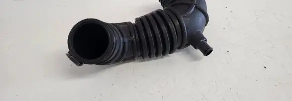 Hyundai Terracan Air intake hose/pipe 28138H1930