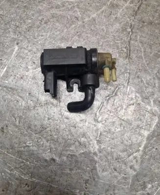 Peugeot 3008 II Turbo solenoid valve 9677363880 70230003