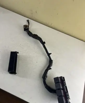 Dodge Nitro Relay mounting block 56006709