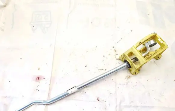 Opel Astra H Gear shift rod 