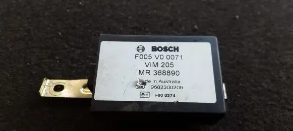 Mitsubishi Carisma Other control units/modules mr368890 f005v00071