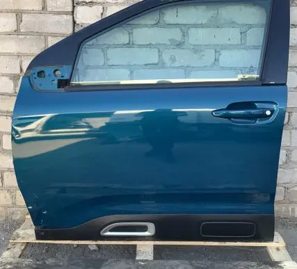 Citroen C4 Cactus Front door