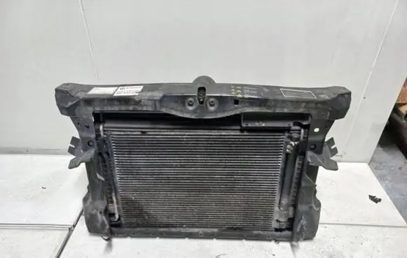 Skoda Octavia Mk2 (1Z) Intercooler radiator 1k0145803an 1k0959455ef