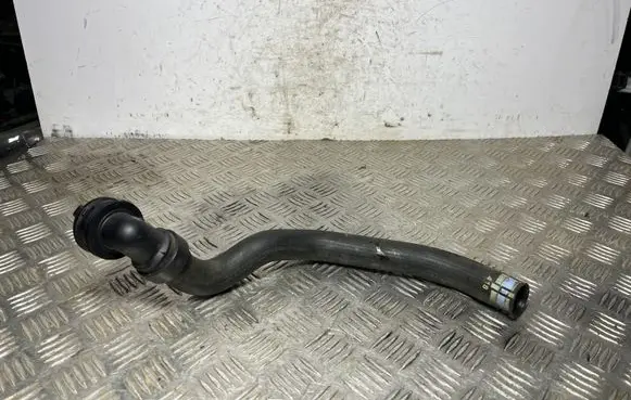 Peugeot 5008 II Engine coolant pipe/hose