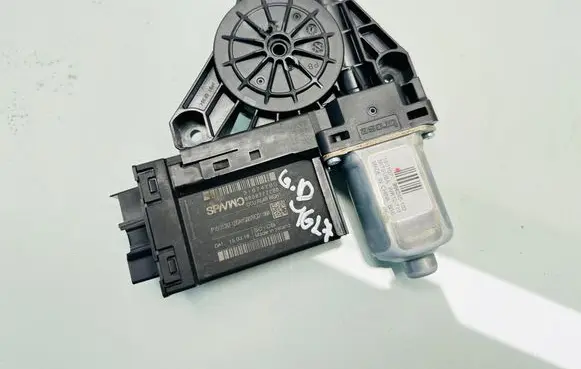 Volvo V90 Cross Country Rear door window regulator motor 31674760