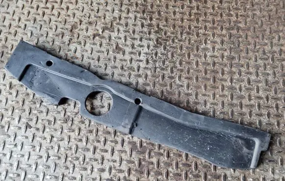 Jaguar XE Fender foam support/seal GX7316114AC