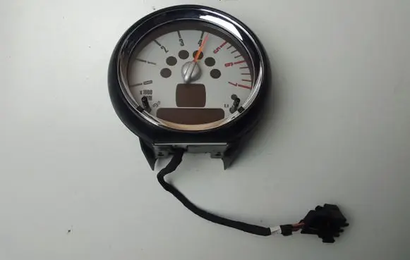 Mini One - Cooper Clubman R55 Speedometer (instrument cluster) 9201393