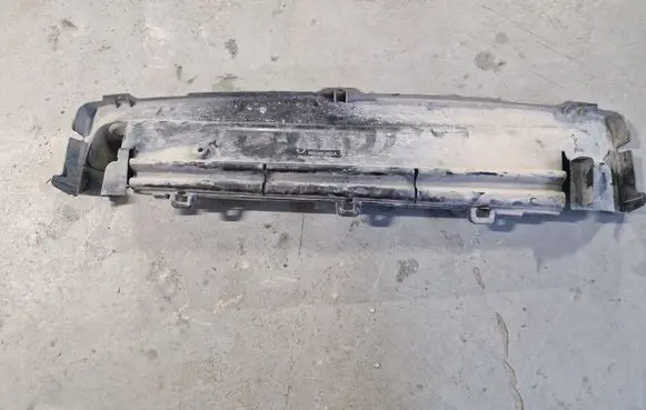 Volkswagen Transporter - Caravelle T5 Bottom radiator support slam panel 7E0805962A